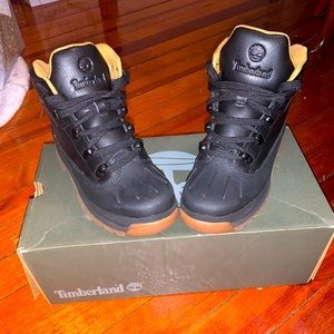 Boots Size 3 used only a few times still in great condition